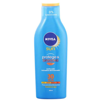 Nivea Sun Lait Protecteur bronzant SPF30 - Kermatone